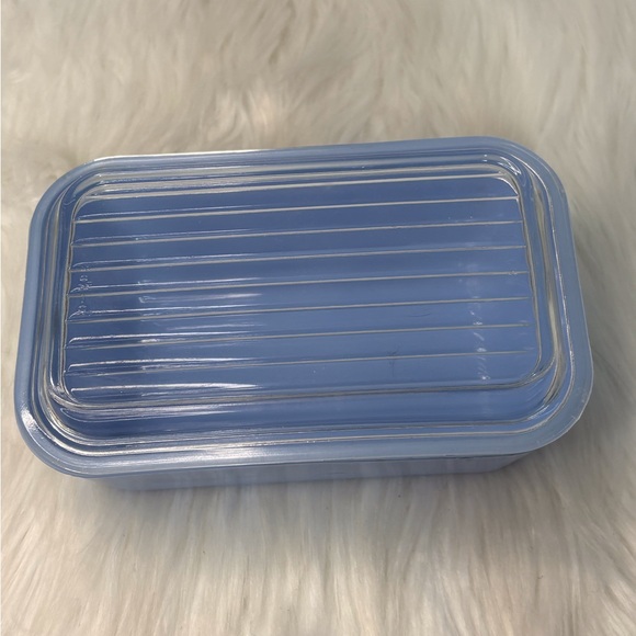 Antique Delphite Blue Glass Pyrex Storage Container - Picture 2 of 9